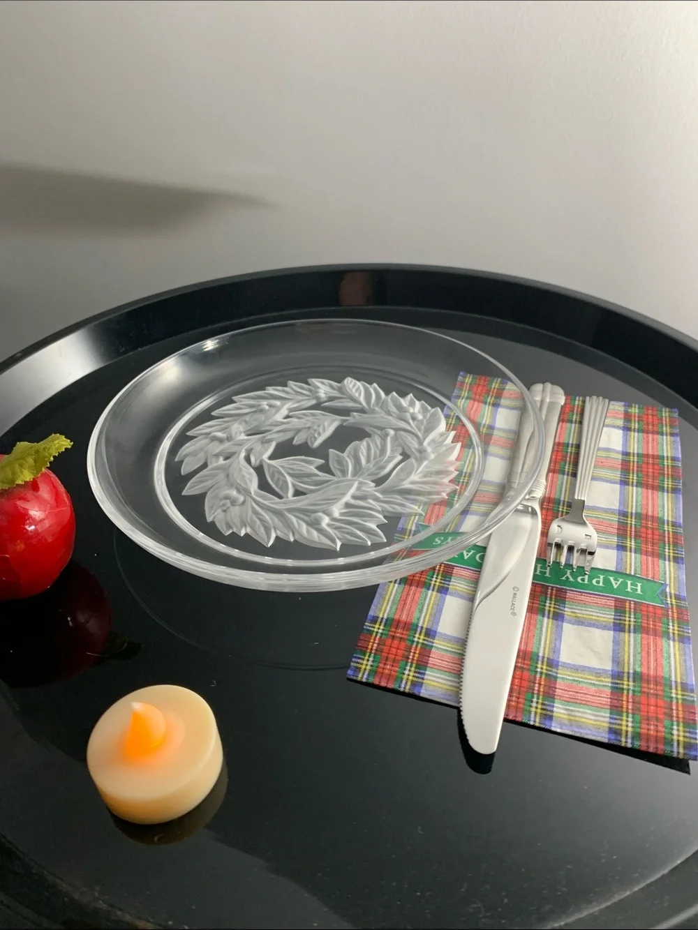 SASAKI CRYSTAL Clear 7 3/4 in Plate with Frosted Wreath Motif plus Fork & Knife